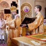 Епископ Павлово-Посадский Силуан совершил Литургию в храме Живоначальной Троицы в Мосрентгене