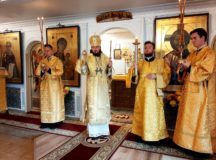 Архиерейское богослужение состоялось в храме блаженной Матроны Московской в Беляеве