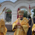 Ковчег с частицей мощей святителя Николая Чудотворца встретили в Дмитровском