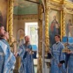 Епископ Павлово-Посадский Силуан совершил Литургию в храме Спаса Нерукотворного Образа в Большом Свинорье
