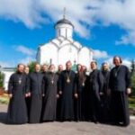 Настоятели новых московских храмов сослужили председателю ФХУ в Успенском Княгинином монастыре Владимира