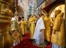 В день памяти святителя Петра Святейший Патриарх Кирилл совершил Литургию в Успенском соборе Московского Кремля и возглавил хиротонию архимандрита Силуана (Конева) во епископа Ржевского и Торопецкого