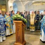 Митрополит Каширский Феогност совершил Литургию в храме Покрова Пресвятой Богородицы на Городне