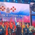Митрополит Ставропольский Кирилл принял участие в торжественном вечере, посвященном 300-летию ордена Александра Невского «За труды и Отечество»