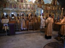 Патриарший экзарх Африки совершил Литургию в храме святителя Филиппа Московского в Мещанской Слободе в сослужении священнослужителей из пяти стран Африки
